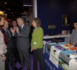 Su Alteza Real la Infanta Doña Elena se detuvo en el stand de la Fundación de Ayuda contra la Drogadicción (FAD)